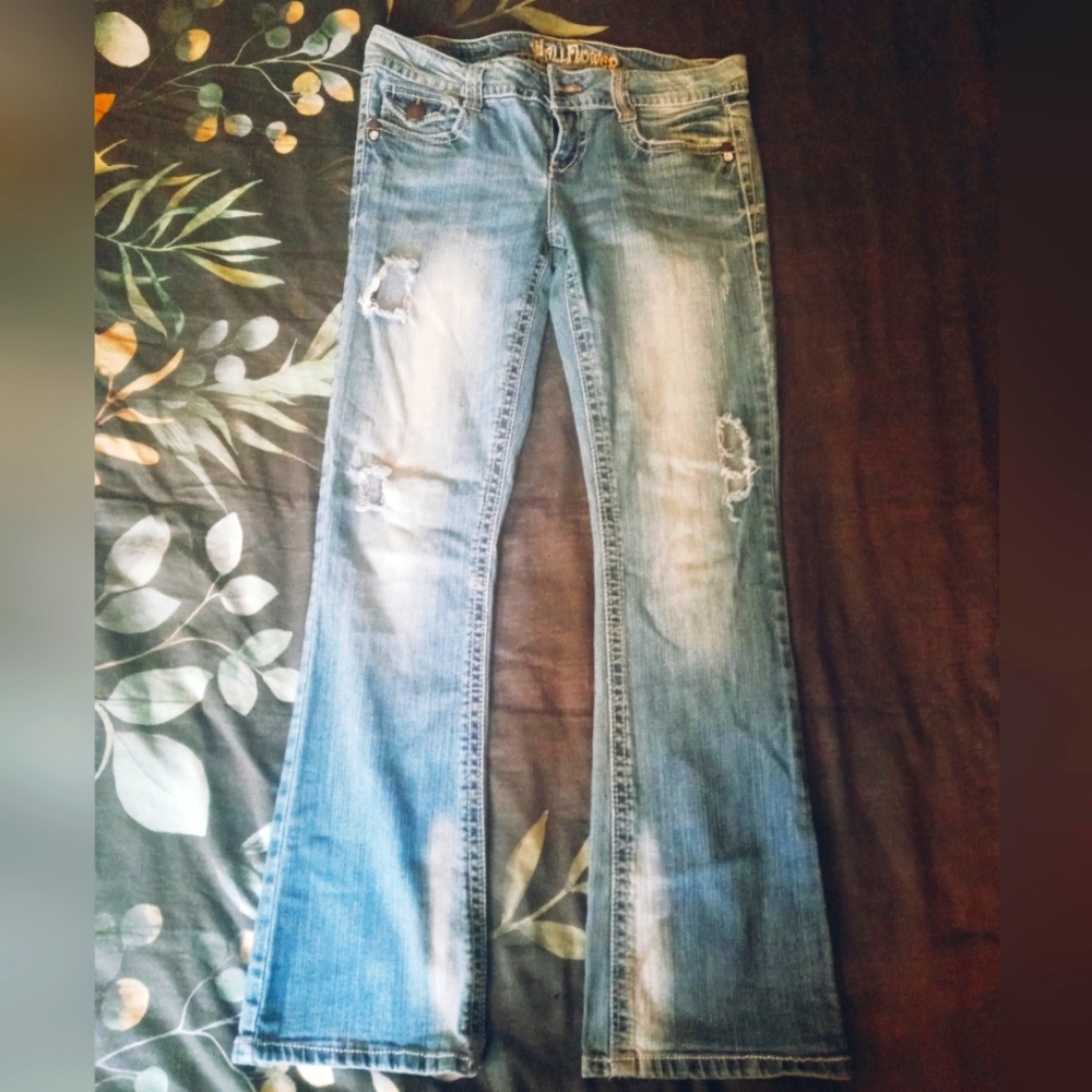 Wallflower jeans